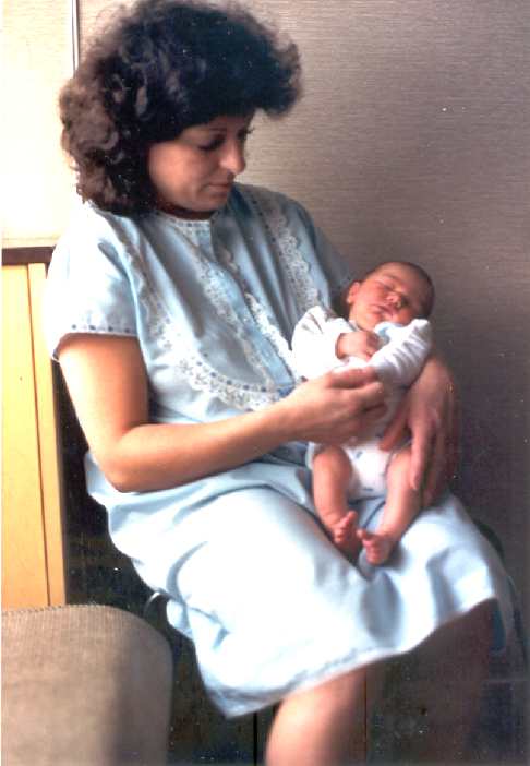 CON DANIEL RECIEN NACIDO Y ALANA EN LA CLINICA DEL PILAR DE BARCELONA