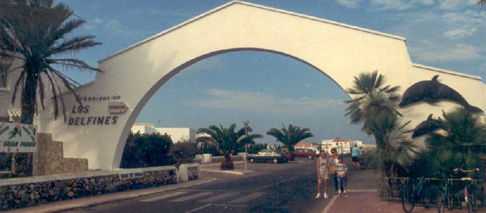 EN LOS DELFINES, MENORCA CON ALANA Y DANIEL