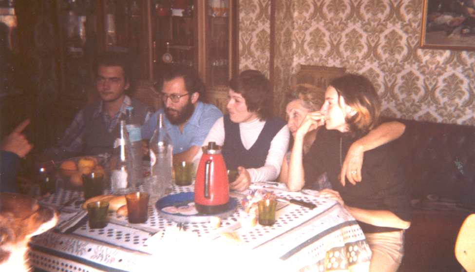 EN ZARAG0ZA CON MI MADRE Y HERMANOS