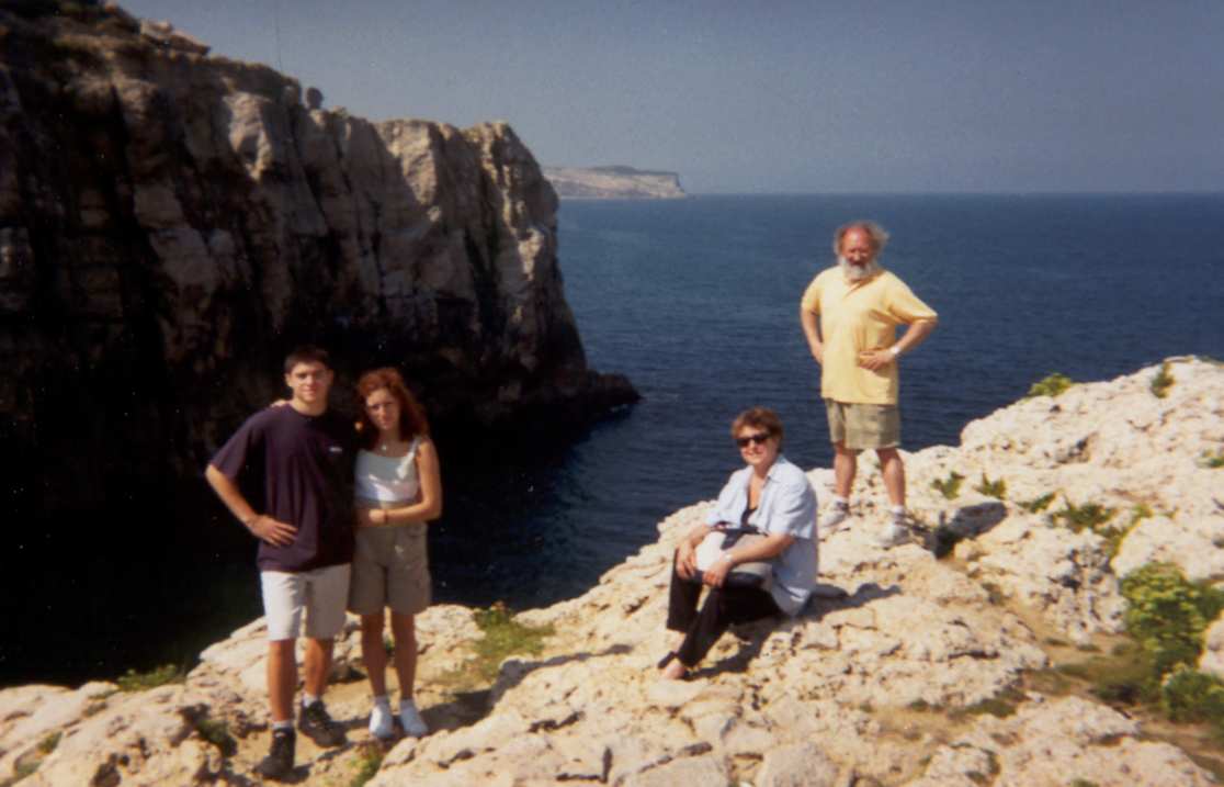 EN SUANCES, CANTABRIA CON ALANA Y SU NOVIO DAVID