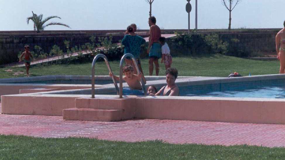 EN LA PISCINA DE RESIDENCIAL GUARDAMAR