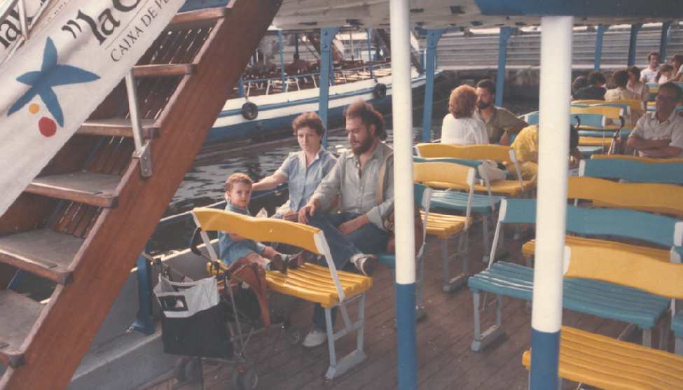 PUERTO DE BARCELONA. GOLONDRINAS CON ALANA Y EDUARDO