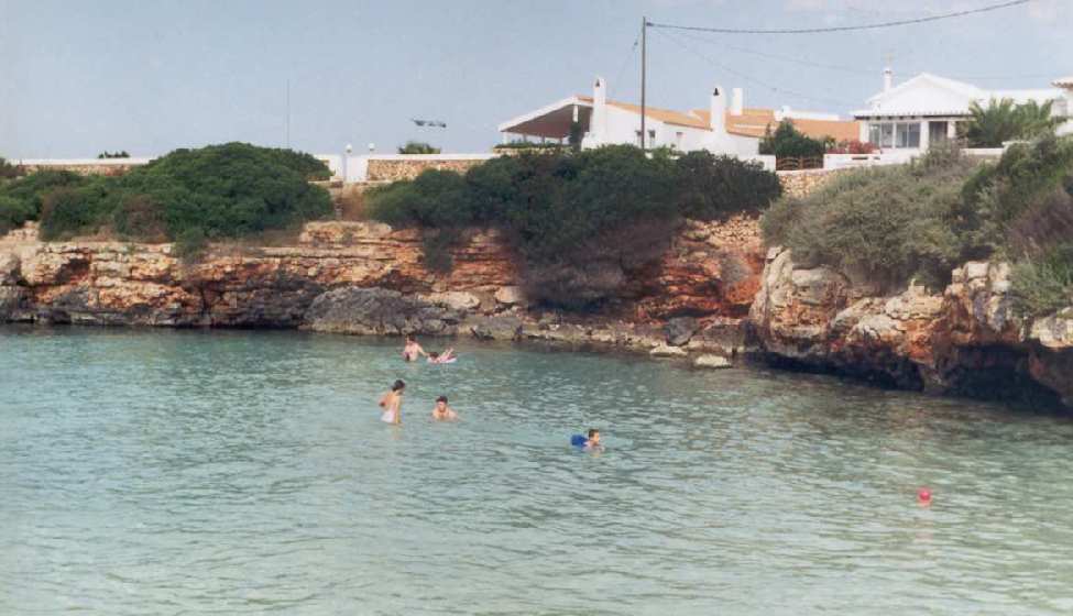 EN SA CALETA, MENORCA CON ALANA Y DANIEL