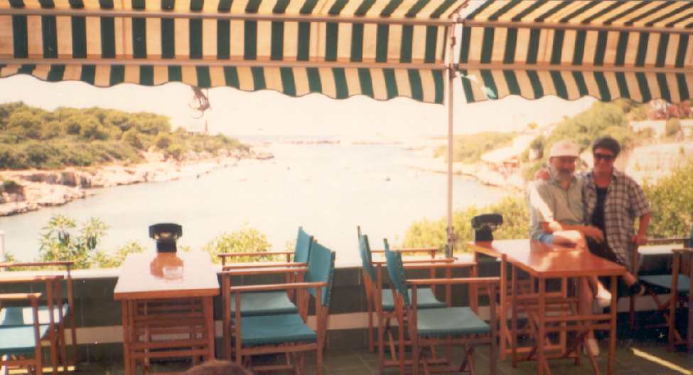 LAS PAELLAS EN CALA SANTANDRIA. MENORCA