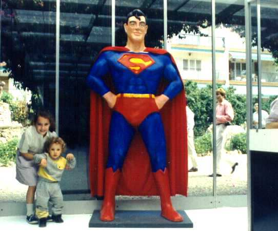 ALANA Y DANIEL. SITGES 1988