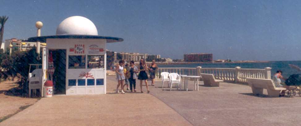 EN TORREVIEJA, ALICANTE, CON ALANA, DANIEL Y MI HEMANA MARIVI