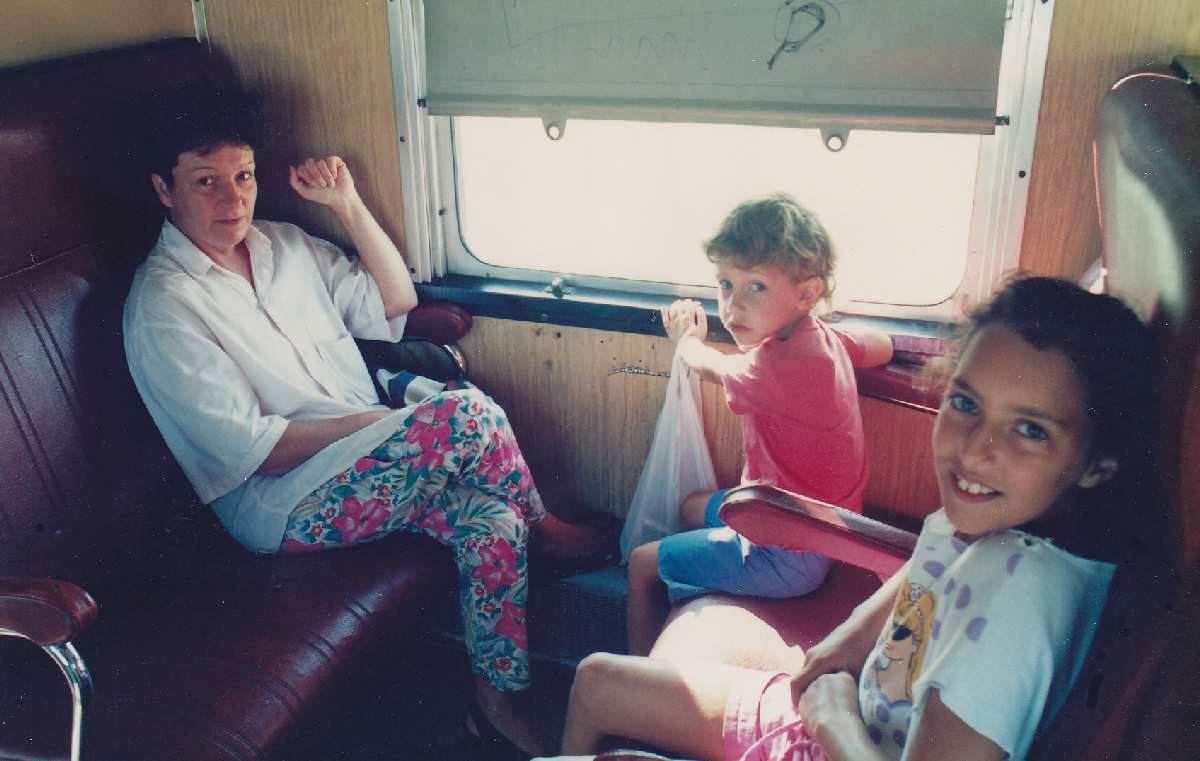 EN EL TREN HACIA HOSPITALET DEL L'INFANT